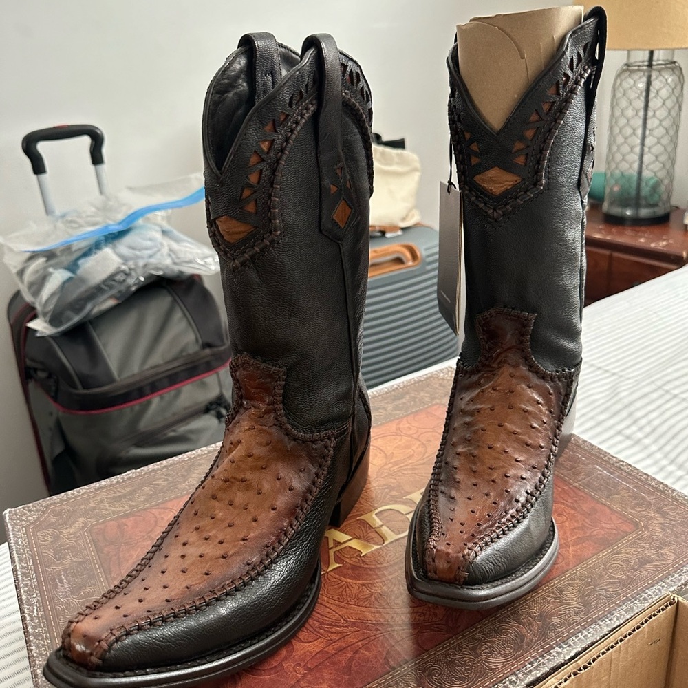 BRAND NEW OSTRICH CUADRA COWBOY BOOTS